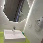Levante αndros * Ménites