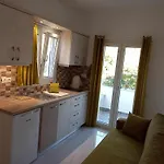 Levante αndros