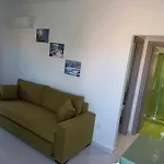 Levante αndros