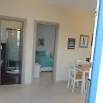 Levante αndros Ménites