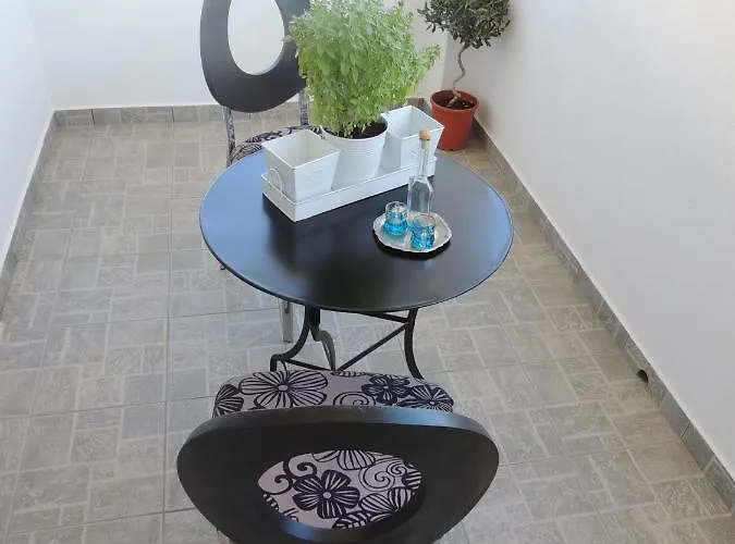 Levante αndros Apartament Ménites