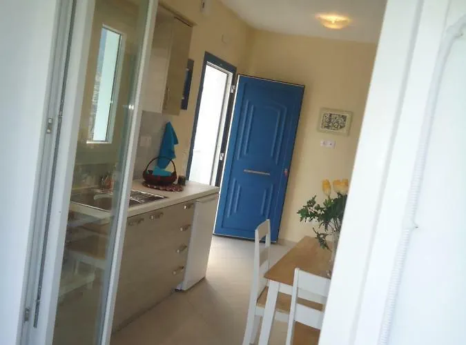 Levante αndros Apartament Ménites